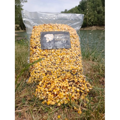 HUNGRY CARP PARTICLES MAIS + CANAPA + TIGER NUT COTTE NATURALI 5 KG.